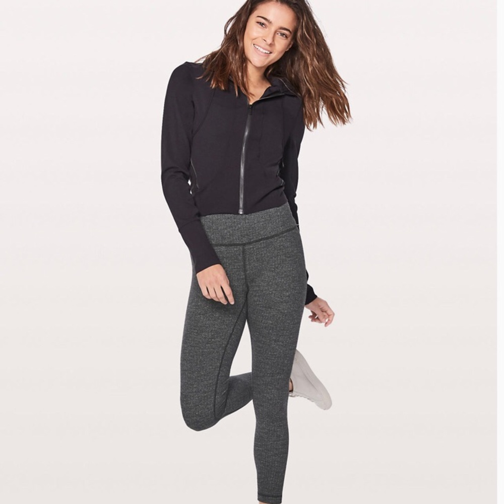 LULULEMON: 7/8 Wunder Under Leggings